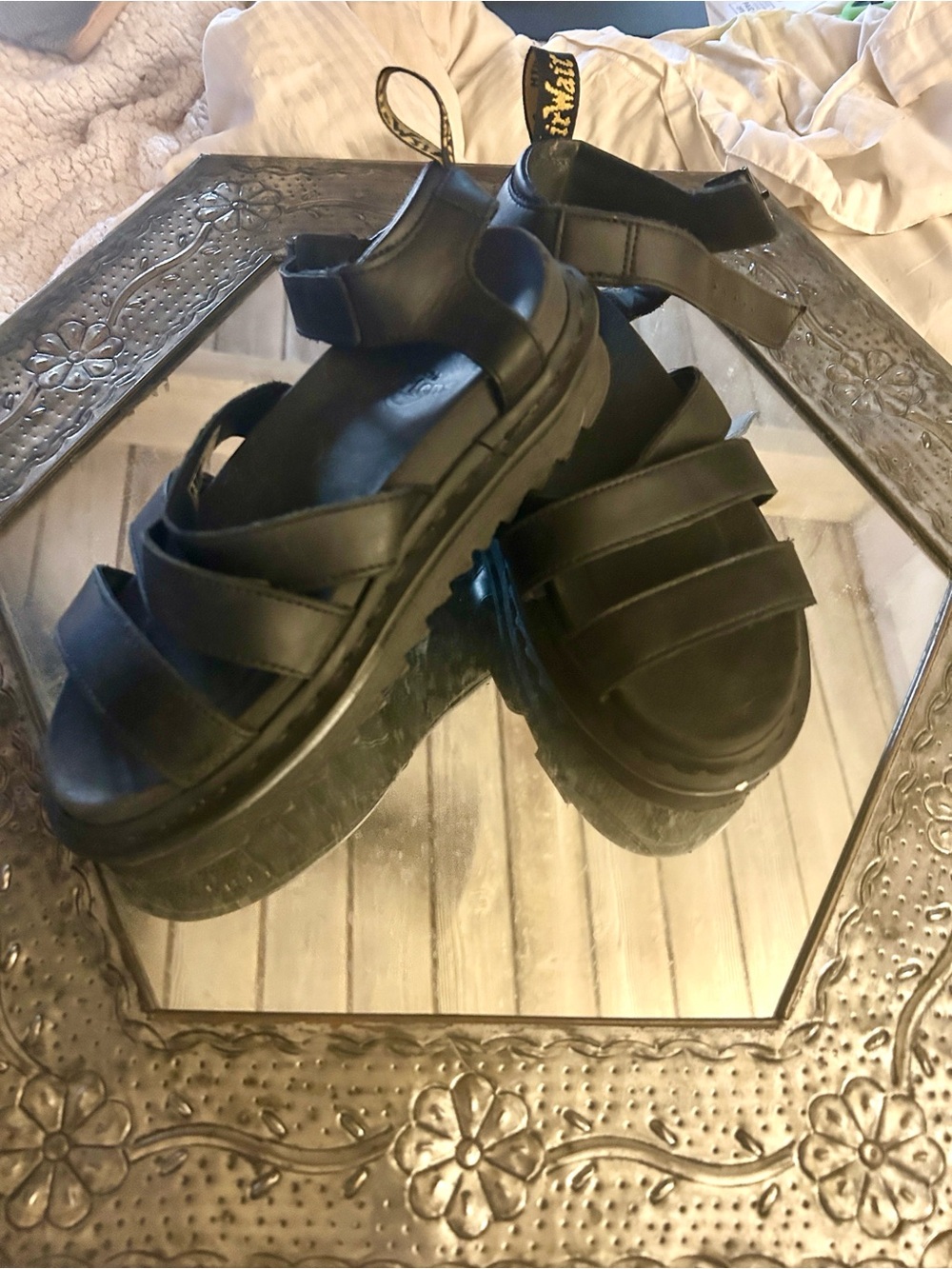 DOC MARTENS BLACK leather sandals with rubber soles. Size 7-7 1/2 Women's